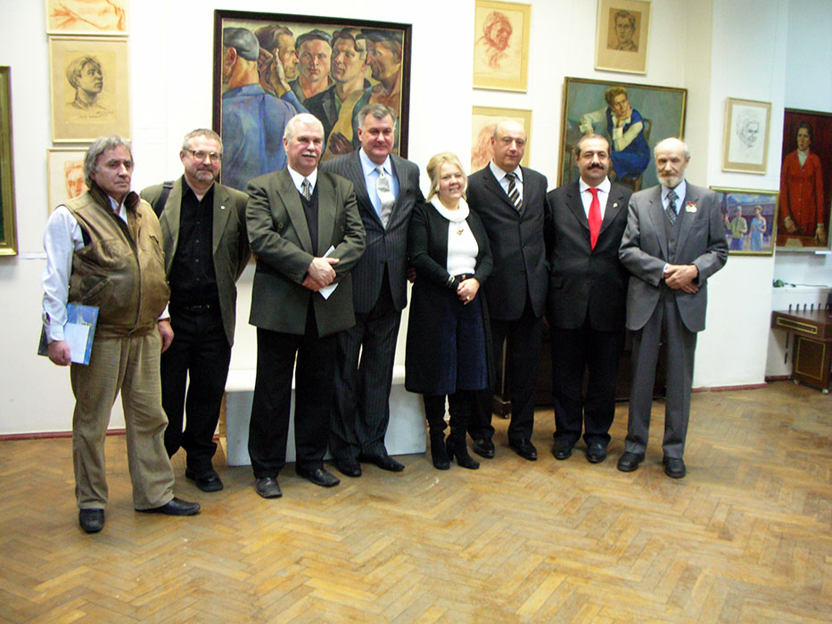 The exhibition in the gallery on the Peschanaya street in 2005